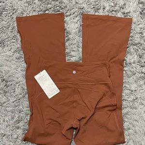 NWT lululemon Groove Flare Nulu